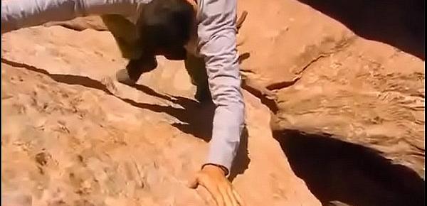  Bear grylls - se fodendo no deserto do Moab